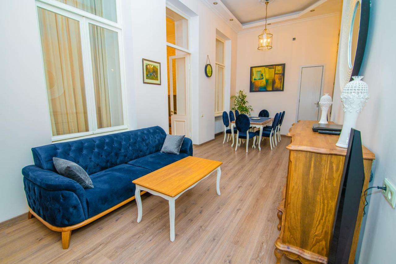 Solo Apartment In City Center Tbilisi Exterior photo